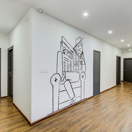 Townhouse Sky Hotell Ludhiana Exteriör bild